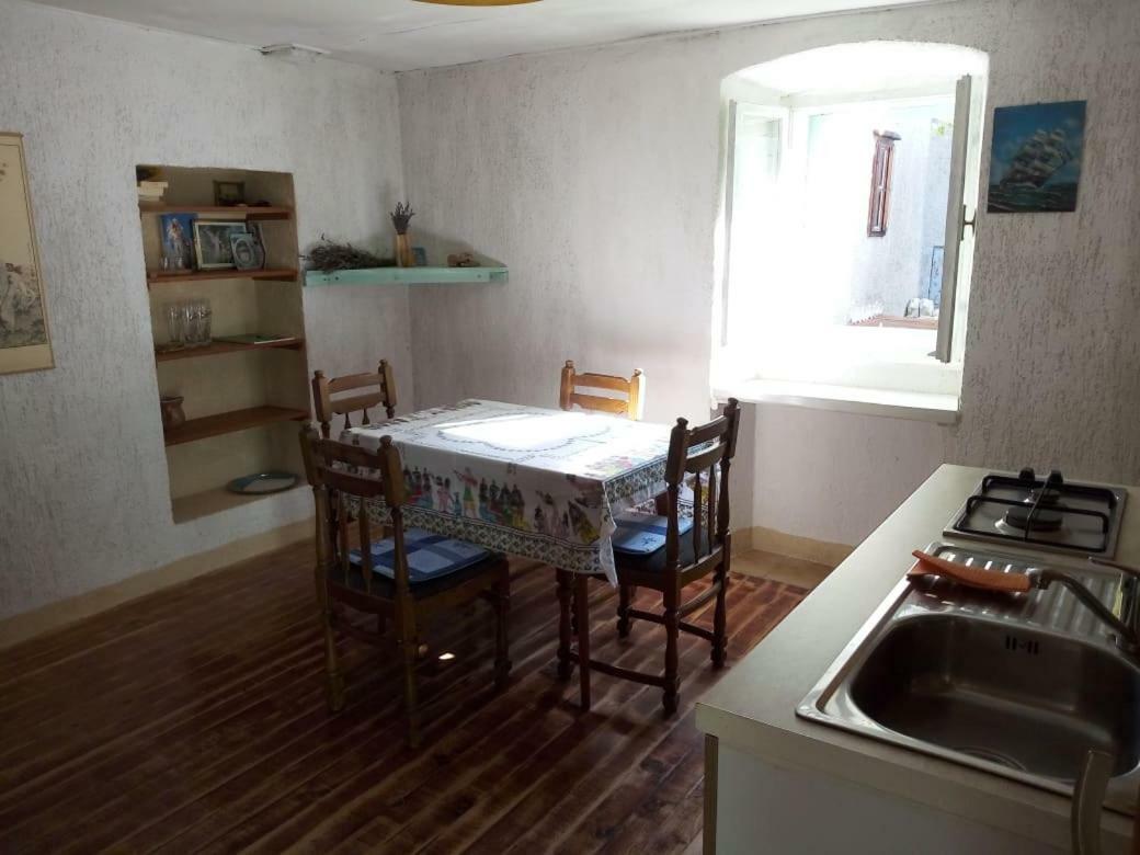 Apartman Dinko Lubenice Zewnętrze zdjęcie